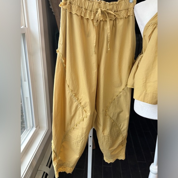 Free People - Beach Life Set - Picture 12 of 13